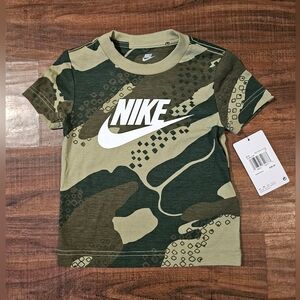 Nike Camo t-shirt